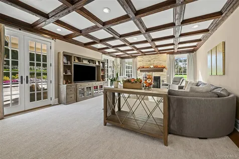 15 High Ridge Lane Locust Valley NY 11771