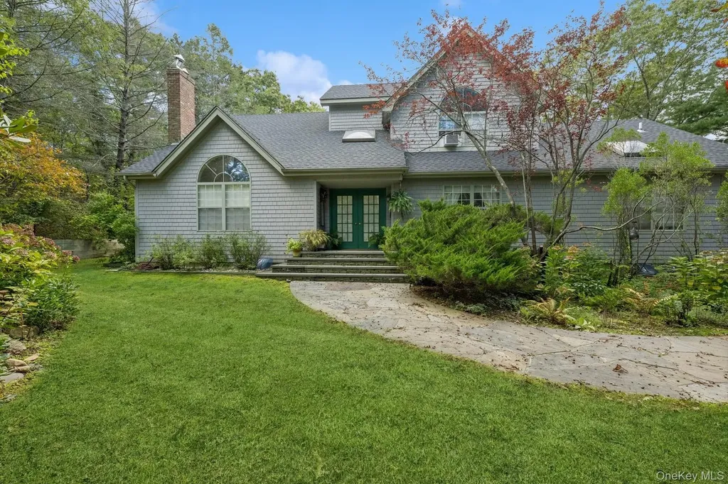 6 Wolf Way East Hampton NY 11937