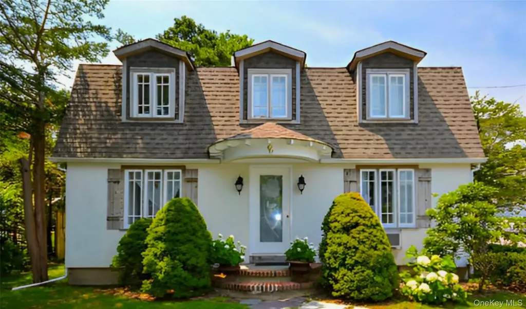 183 Montauk Highway Westhampton Beach NY 11978