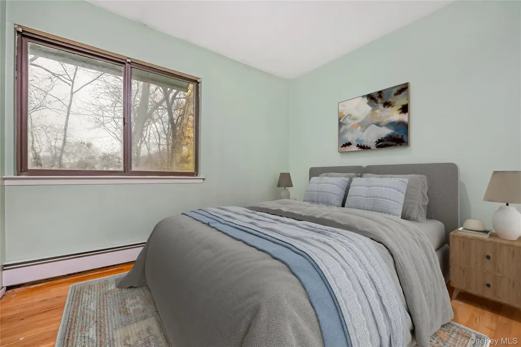21 Hitching Post Lane Glen Cove NY 11542