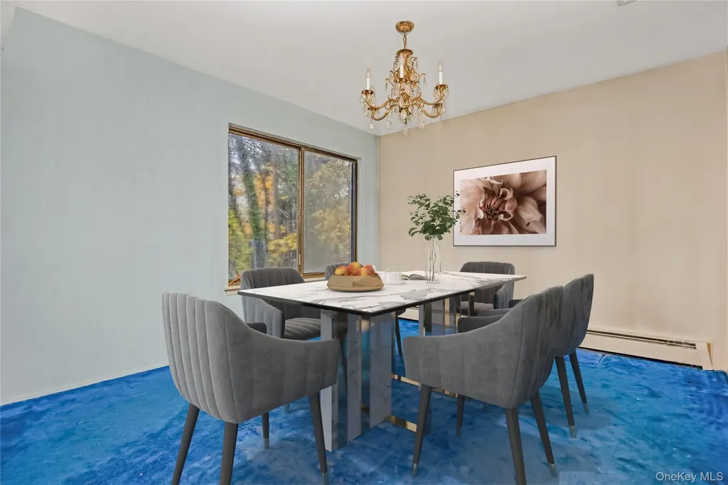 21 Hitching Post Lane Glen Cove NY 11542