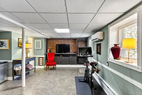 189 Rombout Avenue Beacon NY 12508