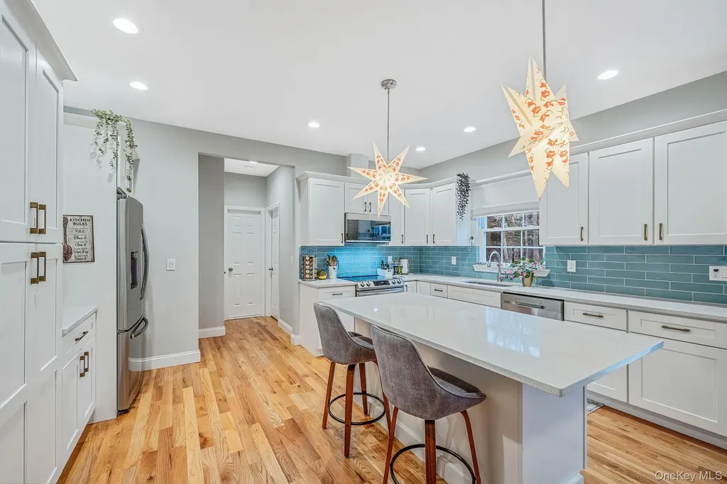 152 Wood Road Centereach NY 11720
