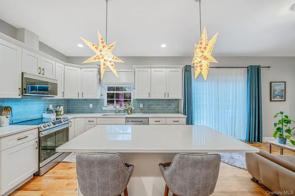 152 Wood Road Centereach NY 11720