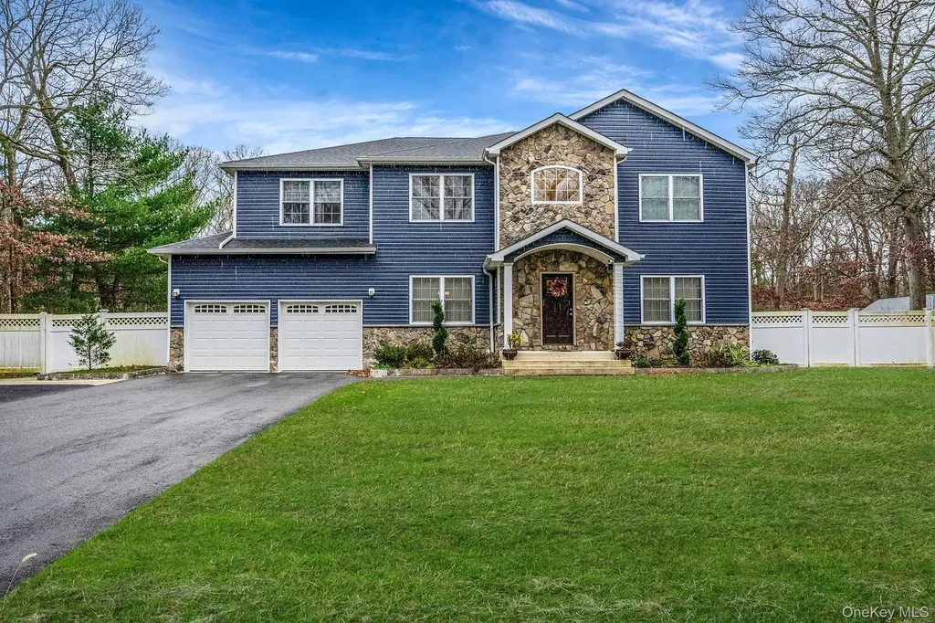 152 Wood Road Centereach NY 11720