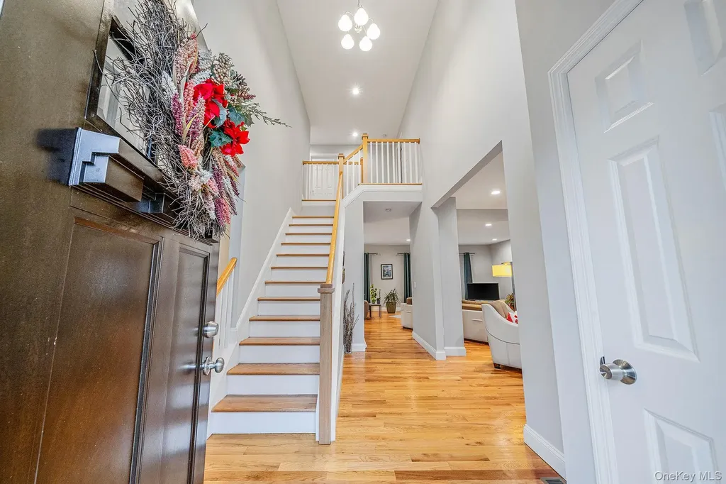 152 Wood Road Centereach NY 11720