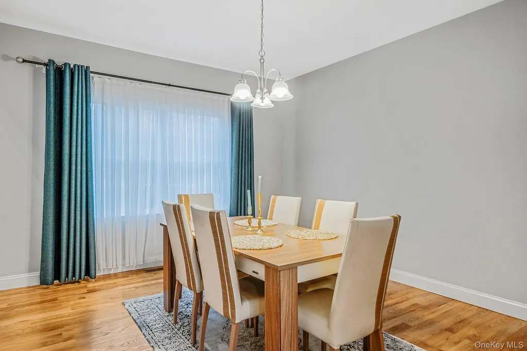 152 Wood Road Centereach NY 11720
