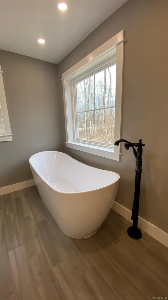 546 S Plank Road Westtown NY 10998
