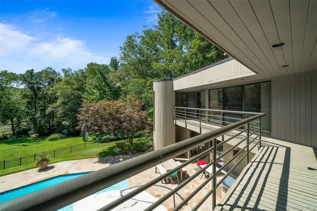 20 Cole Drive Armonk NY 10504
