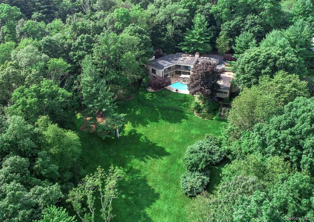 20 Cole Drive Armonk NY 10504