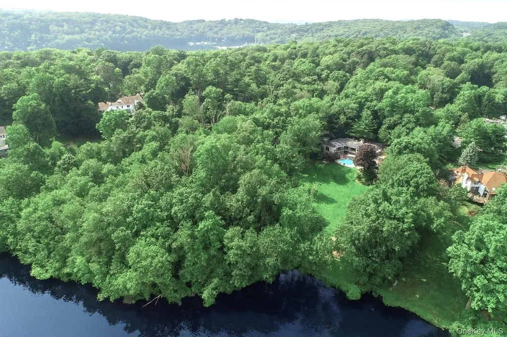 20 Cole Drive Armonk NY 10504