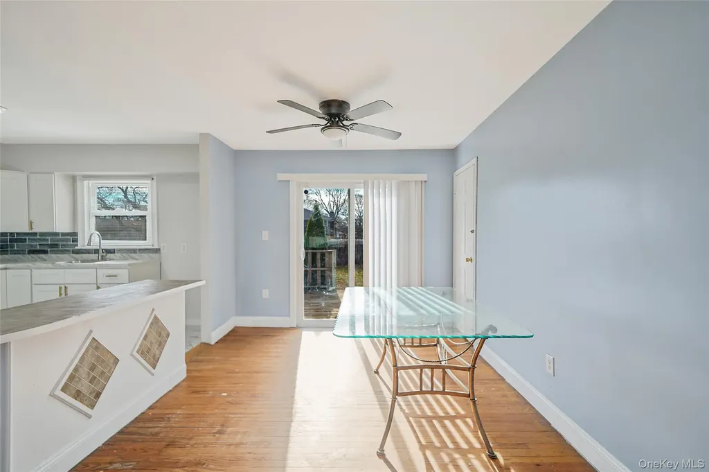 182 New York Avenue Bay Shore NY 11706