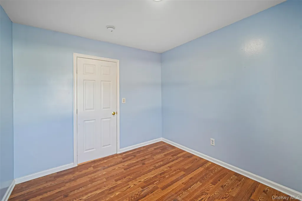 182 New York Avenue Bay Shore NY 11706
