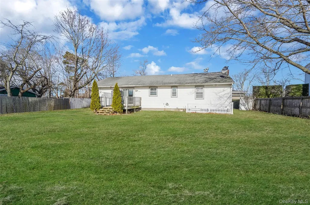 182 New York Avenue Bay Shore NY 11706