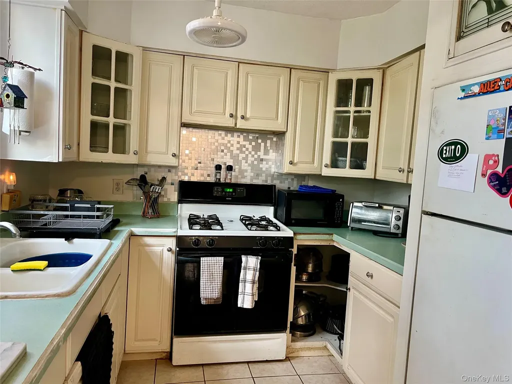 67 Dutchess Terrace Beacon NY 12508