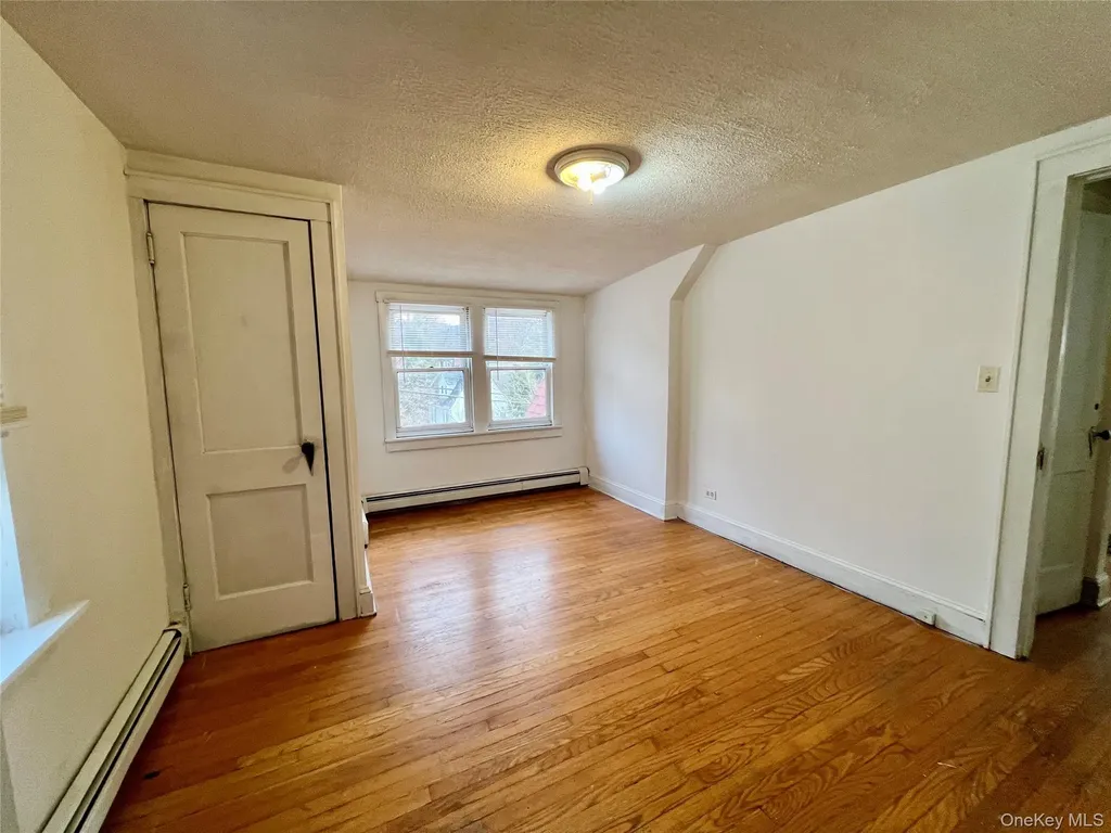 67 Dutchess Terrace Beacon NY 12508