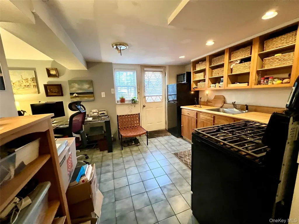 67 Dutchess Terrace Beacon NY 12508