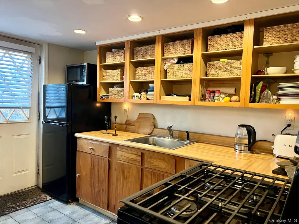 67 Dutchess Terrace Beacon NY 12508