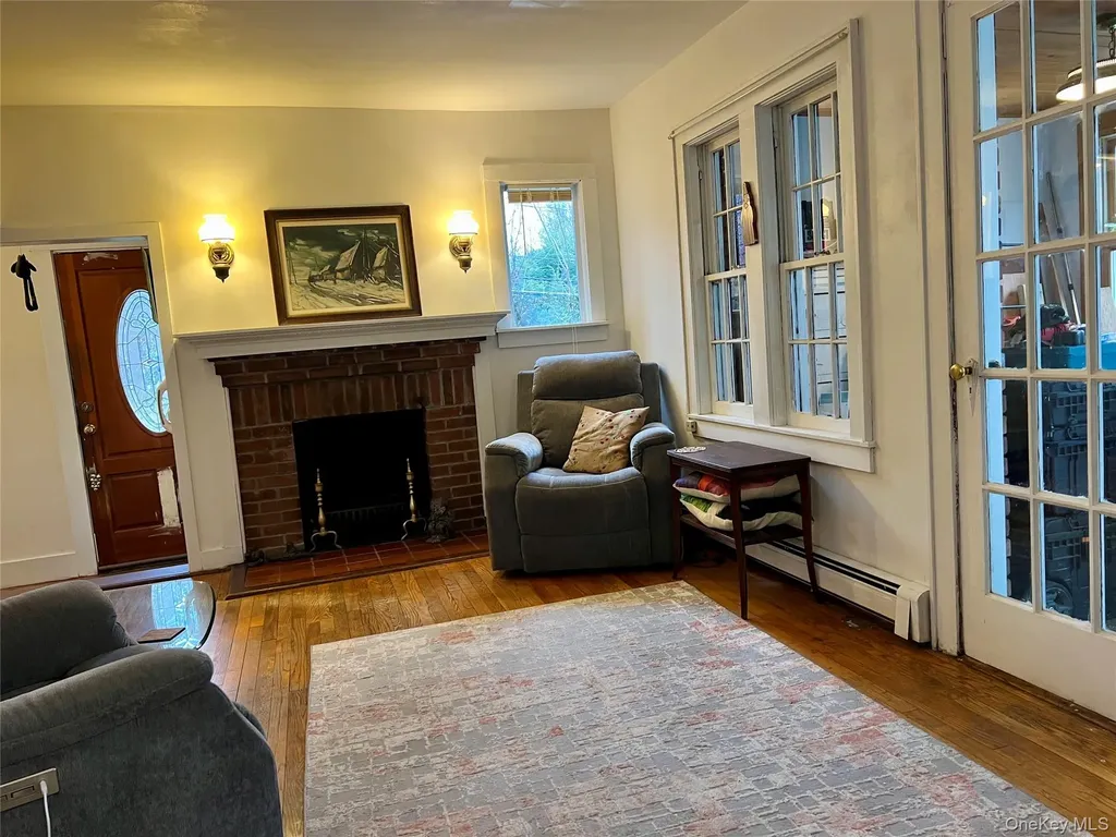 67 Dutchess Terrace Beacon NY 12508