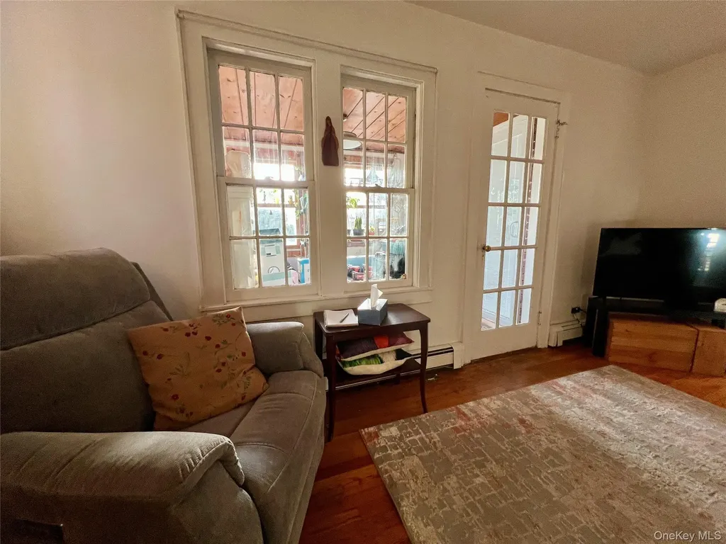 67 Dutchess Terrace Beacon NY 12508