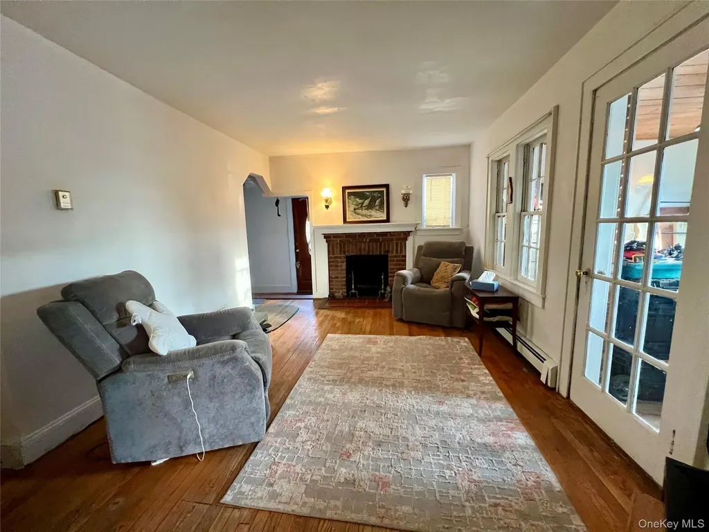 67 Dutchess Terrace Beacon NY 12508