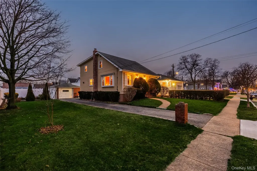 3066 Western Boulevard Baldwin NY 11510
