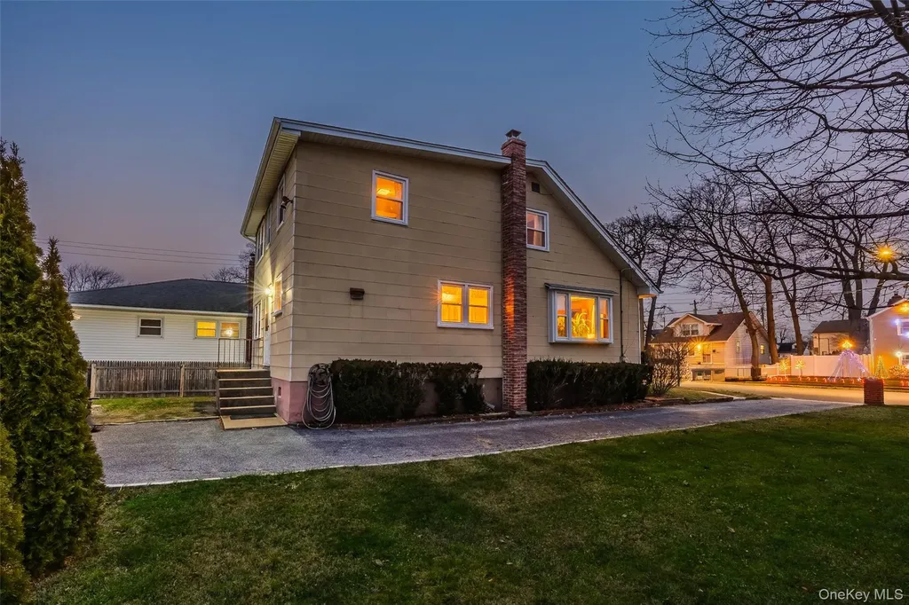 3066 Western Boulevard Baldwin NY 11510