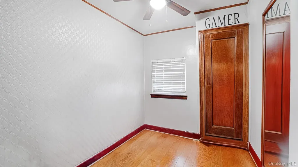 2521 Yates Avenue Bronx NY 10469