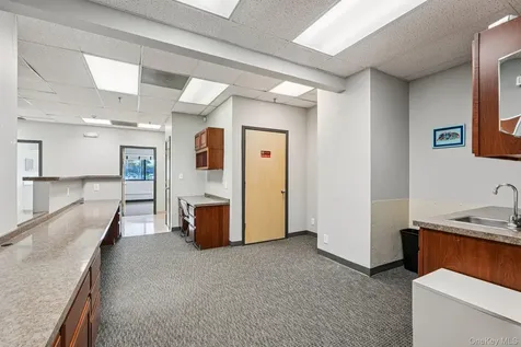 970 N Broadway Yonkers NY 10701