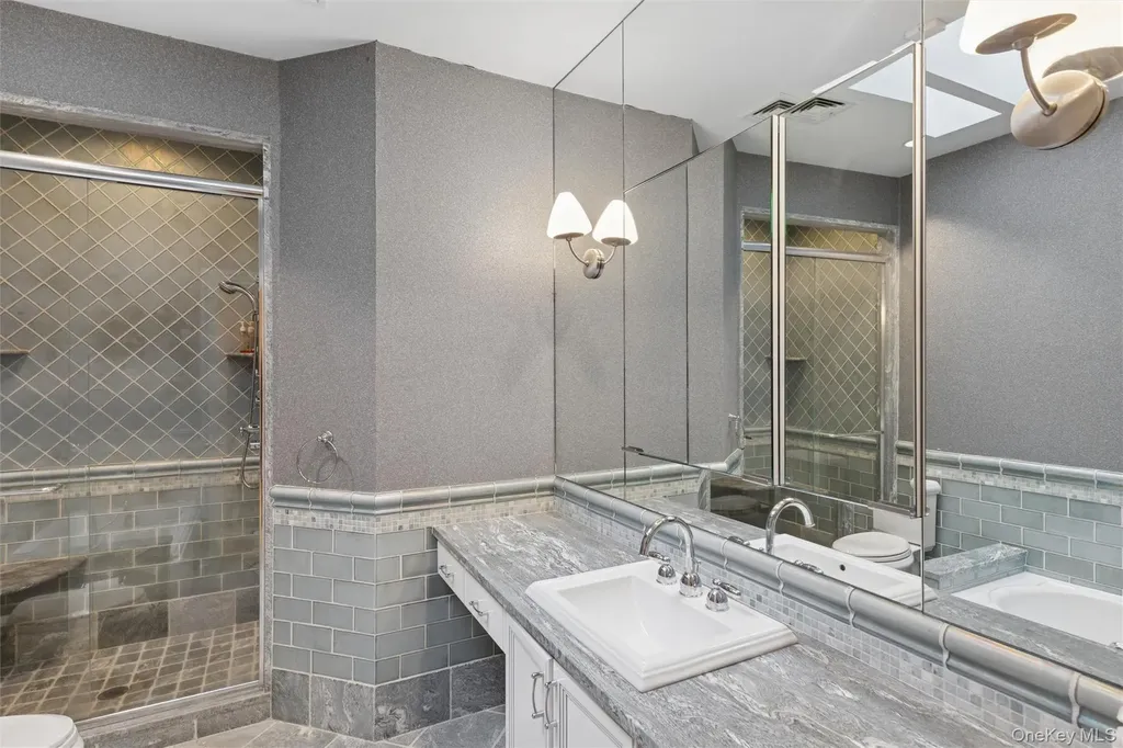 22 Willow Road Woodsburgh NY 11598