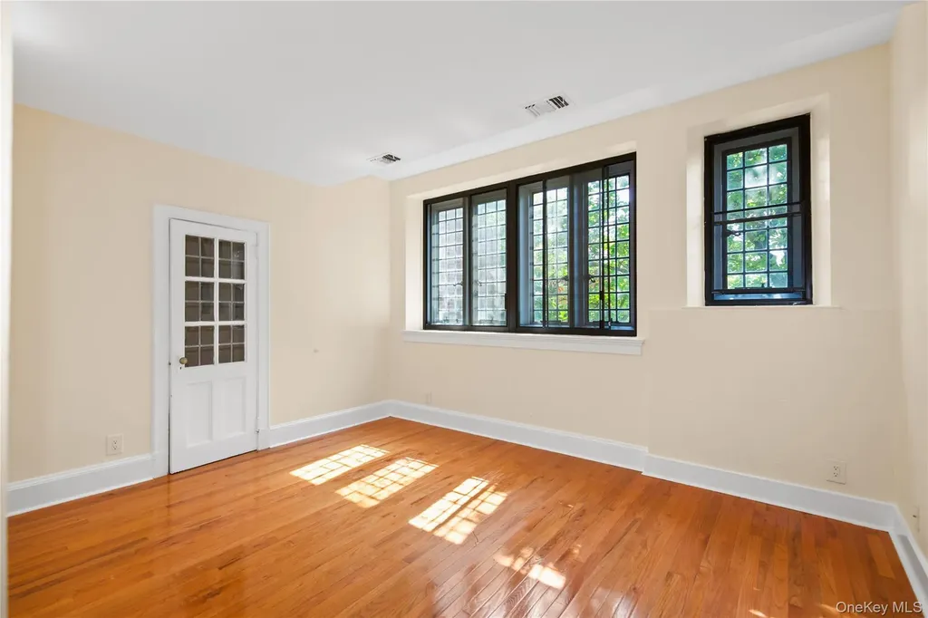 207 Chateau Rive Peekskill NY 10566
