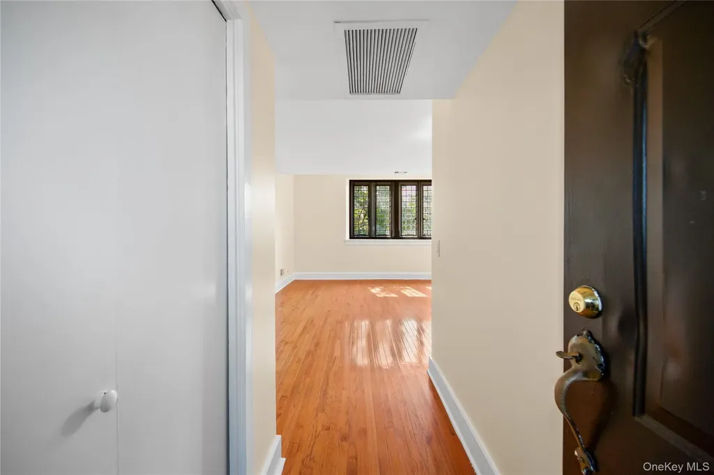 207 Chateau Rive Peekskill NY 10566