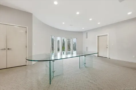1 Private Lane Old Brookville NY 11545