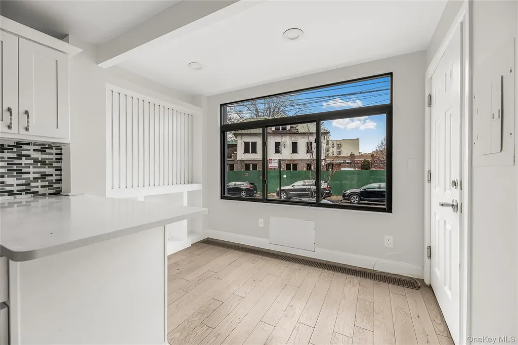3067 Williamsbridge Road Bronx NY 10467