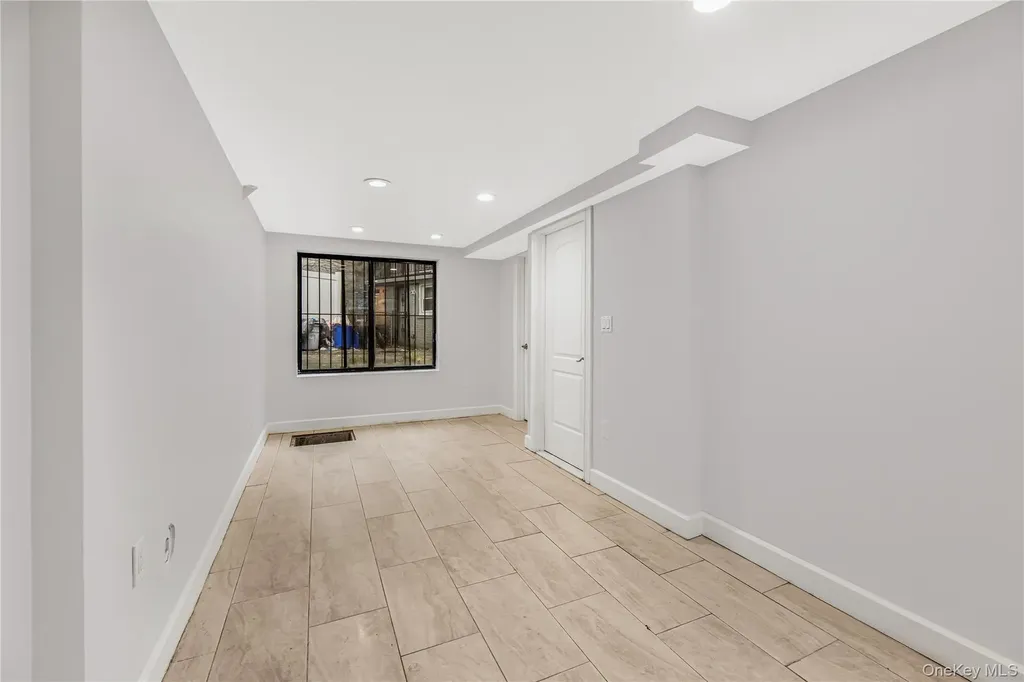 3067 Williamsbridge Road Bronx NY 10467