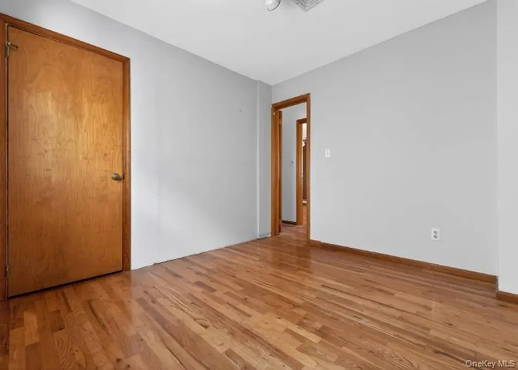 94 Joline Avenue Staten Island NY 10307