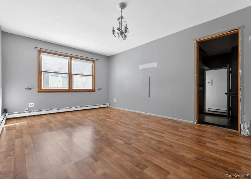 94 Joline Avenue Staten Island NY 10307