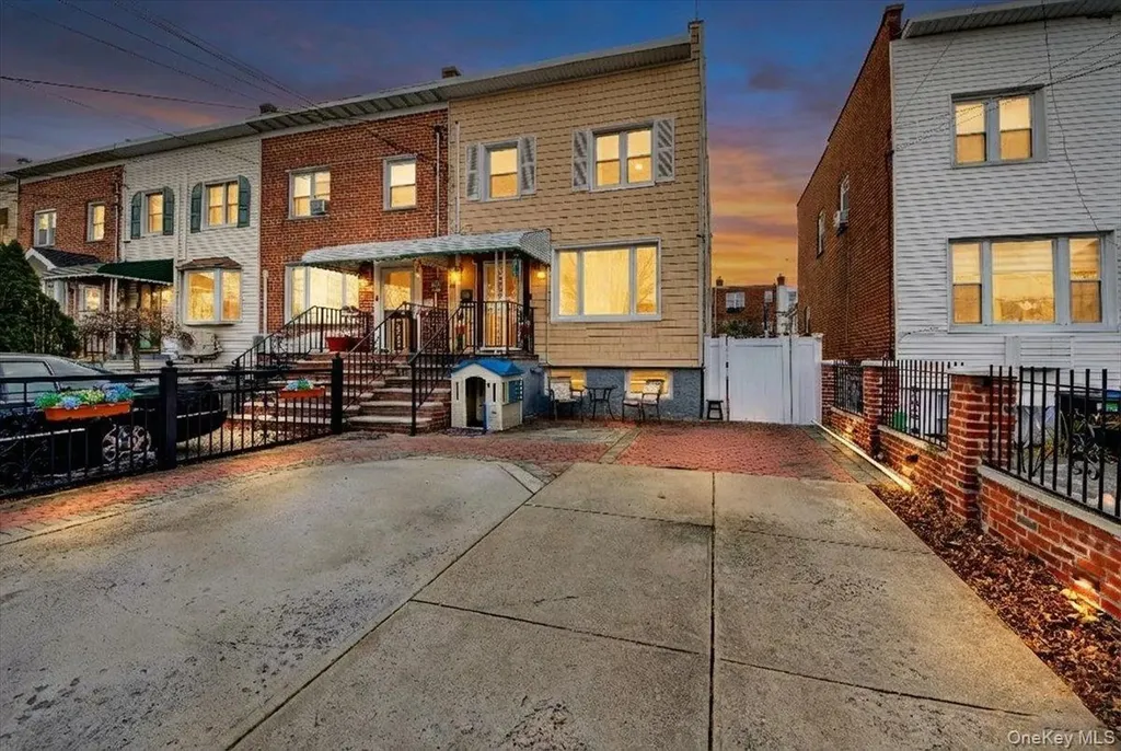 239 Brinsmade Avenue Bronx NY 10465