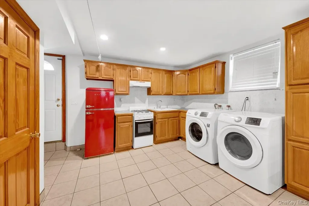 239 Brinsmade Avenue Bronx NY 10465