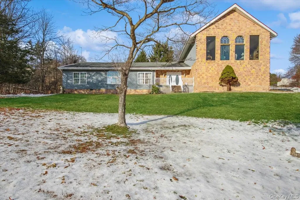 23 Peach Terrace Newburgh NY 12550