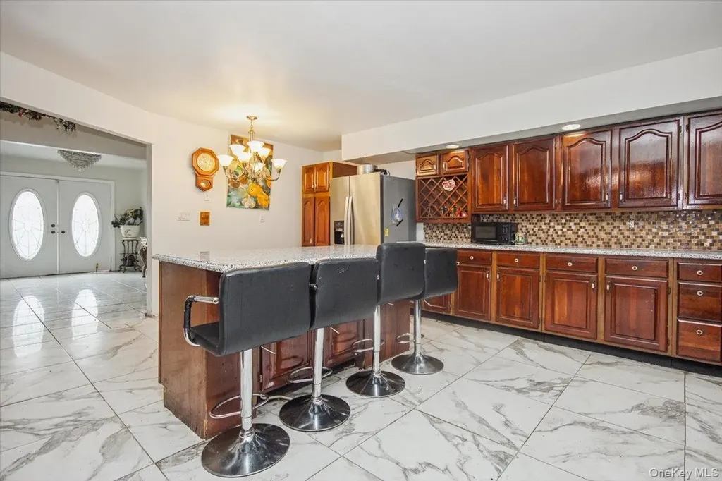 23 Peach Terrace Newburgh NY 12550