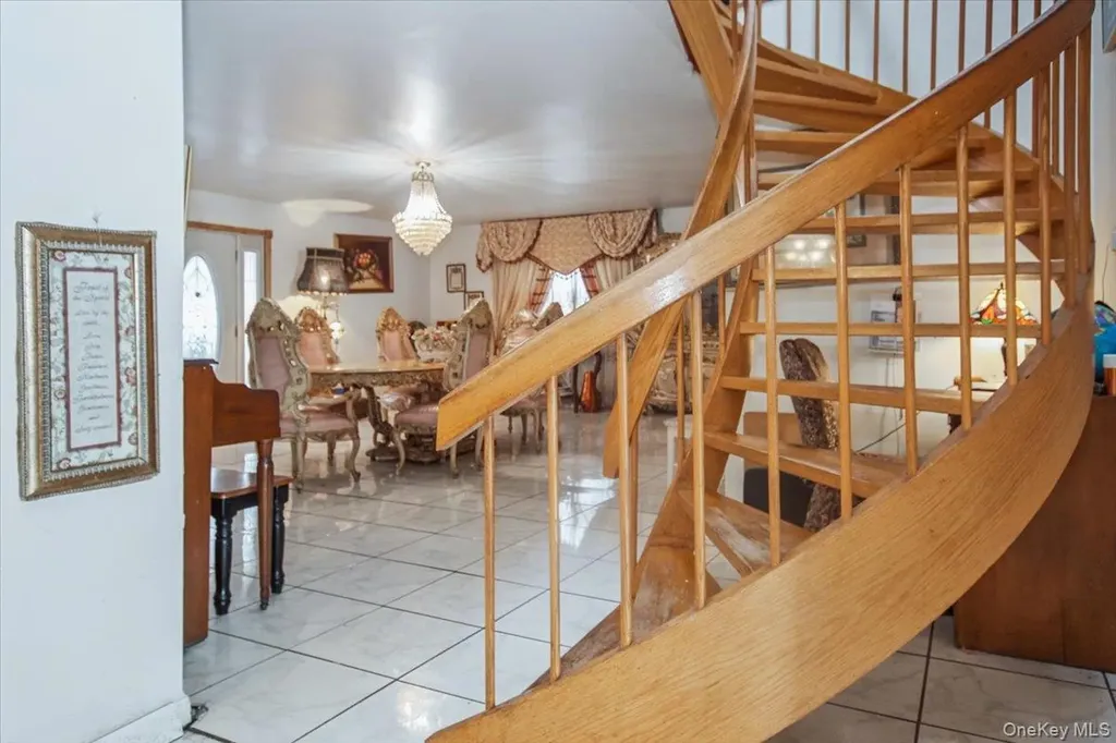 23 Peach Terrace Newburgh NY 12550