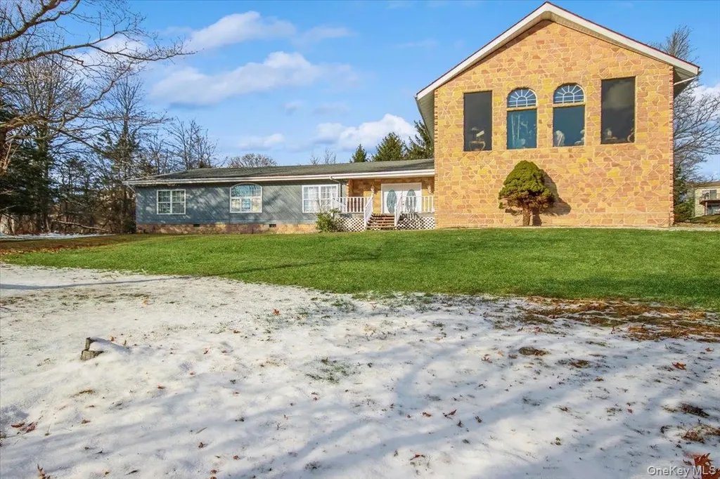 23 Peach Terrace Newburgh NY 12550