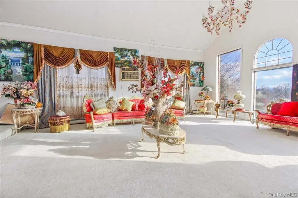 23 Peach Terrace Newburgh NY 12550