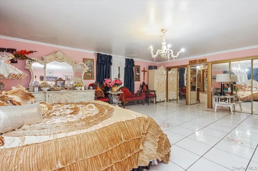 23 Peach Terrace Newburgh NY 12550