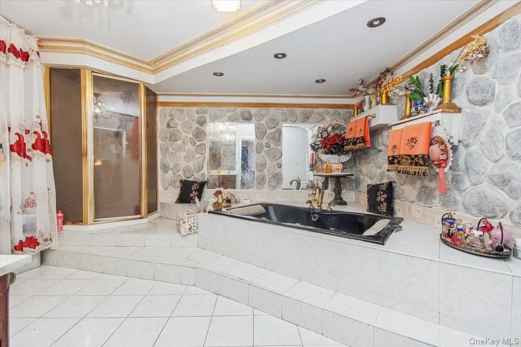 23 Peach Terrace Newburgh NY 12550