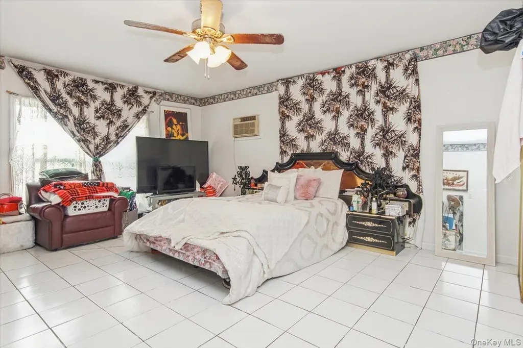 23 Peach Terrace Newburgh NY 12550