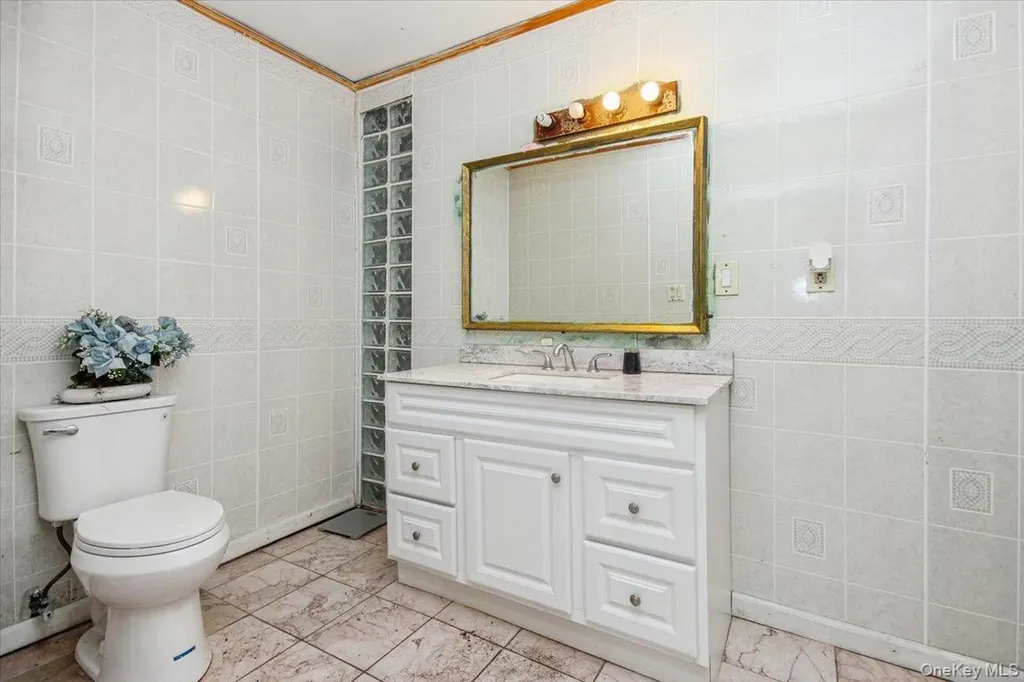 23 Peach Terrace Newburgh NY 12550
