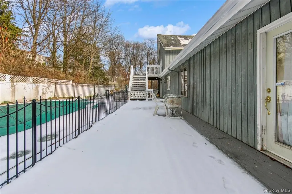 23 Peach Terrace Newburgh NY 12550