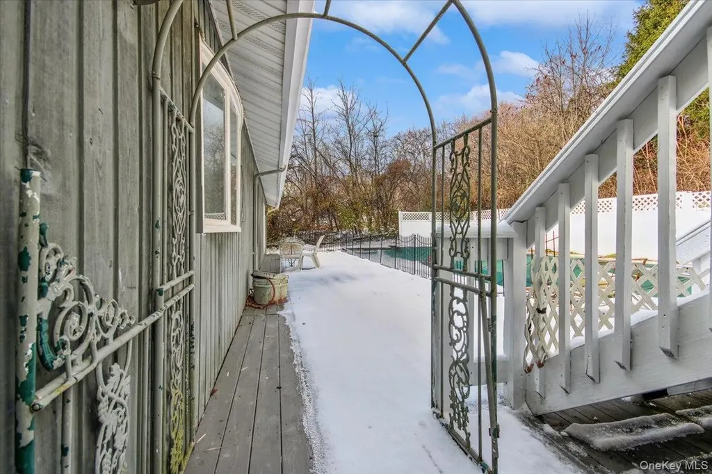 23 Peach Terrace Newburgh NY 12550